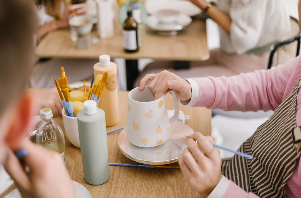 Comment bien prendre soin de vos créations en céramique ?